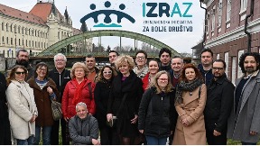 Dodeliti priznanja studentima